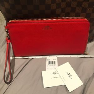 🔥Coach Darcy Leather Handle Wallet❤️